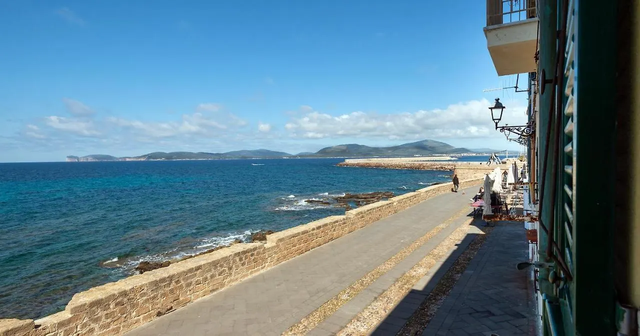 Welcomely - Cavour 47 Apartment Alghero 0*,  Italy